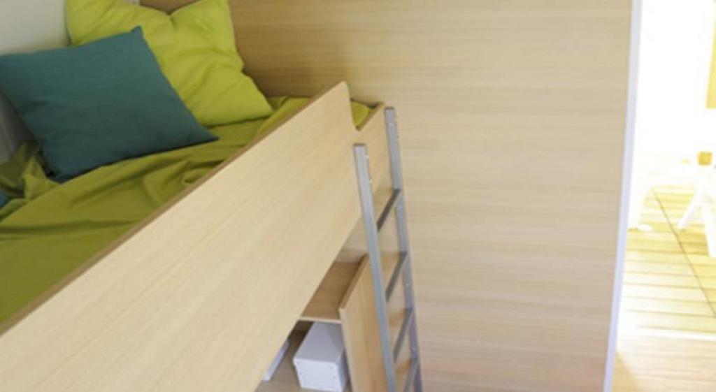 Camping Des Rochers Des Parcs Hotel Clécy Room photo